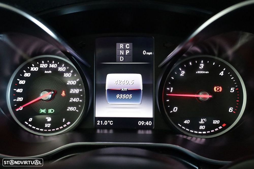 Mercedes-Benz V 250 d Longo Avantgarde - 17