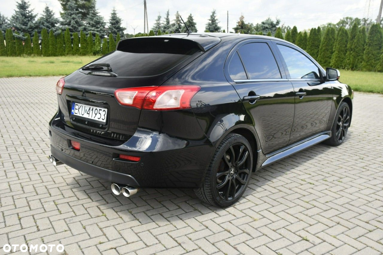 Mitsubishi Lancer - 12