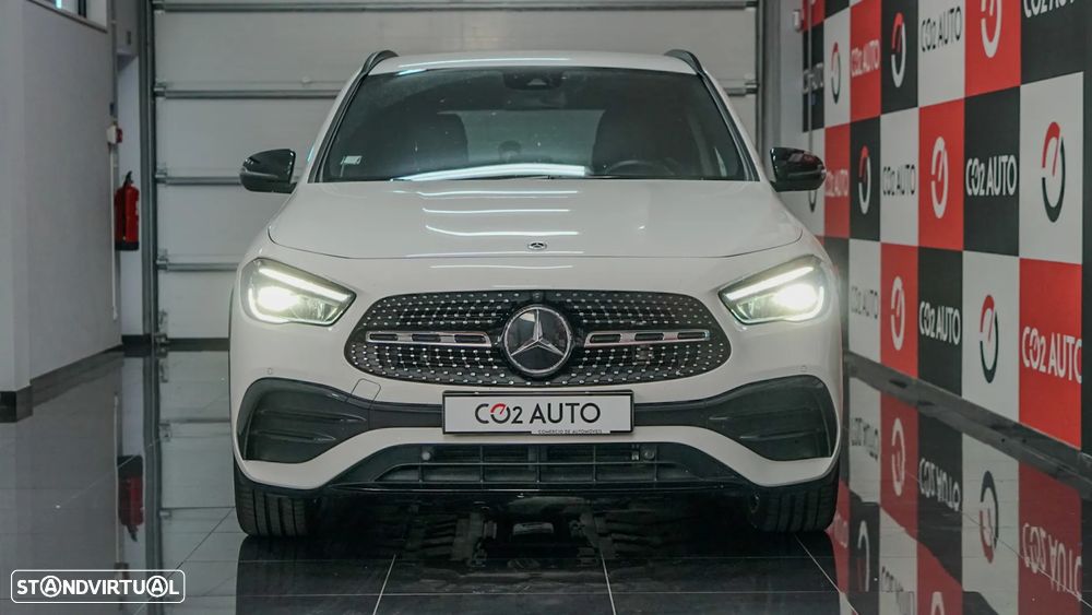 Mercedes-Benz GLA 180 d AMG Line - 2