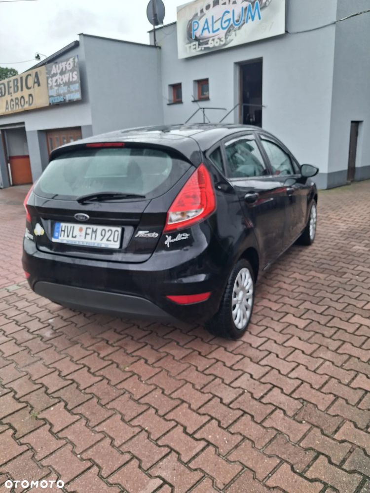 Ford Fiesta - 4