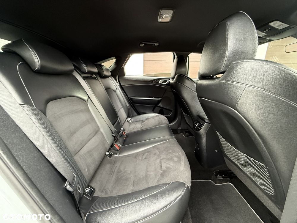 Kia ProCeed 1.5 T-GDI DCT7 OPF GT LINE - 26