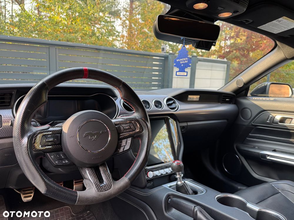 Ford Mustang 5.0 V8 GT - 12