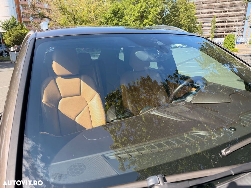 Porsche Cayenne 3.0 L - 25
