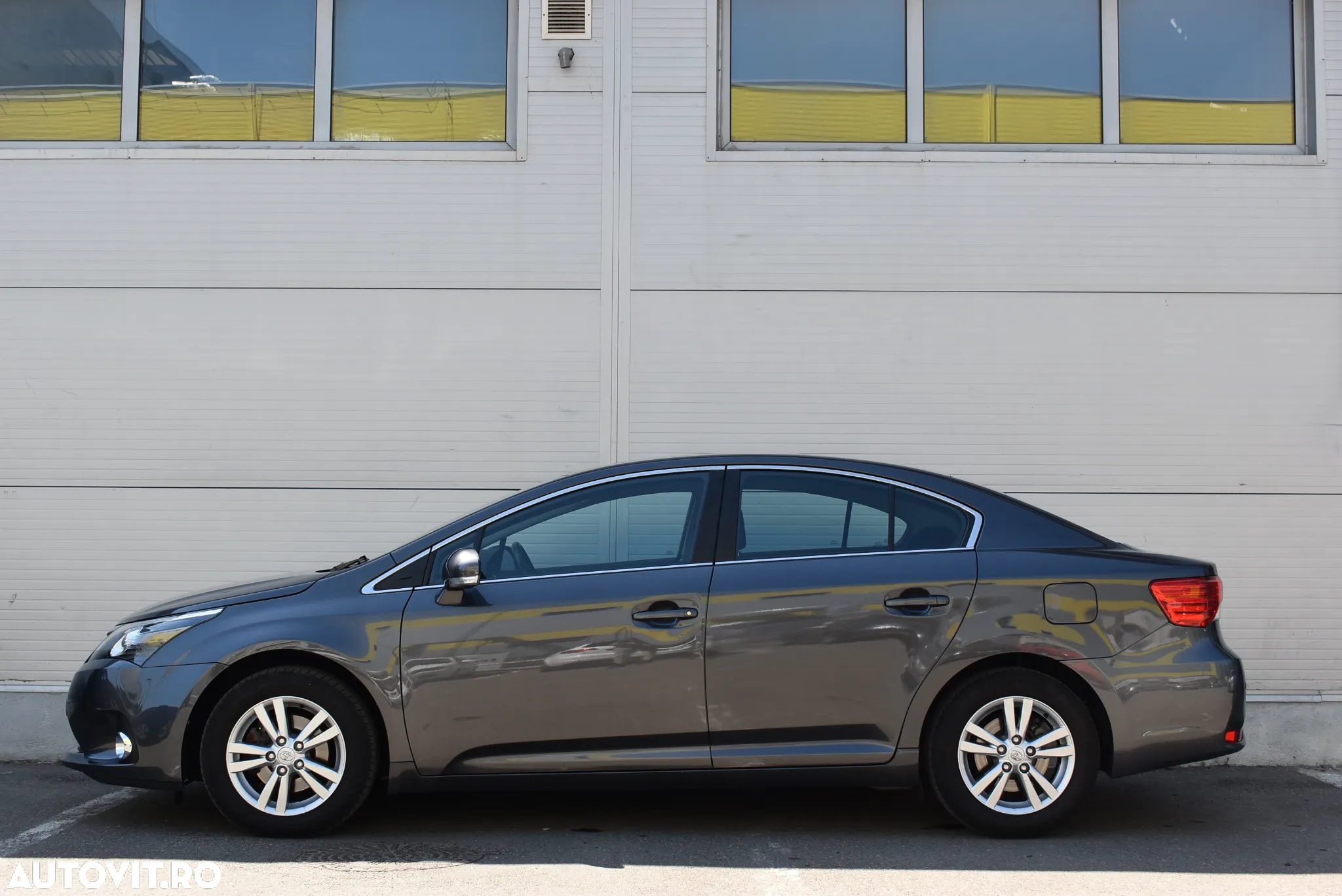 Toyota Avensis - 3