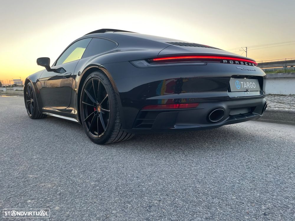 Porsche 911 (992) Carrera 4S PDK - 11