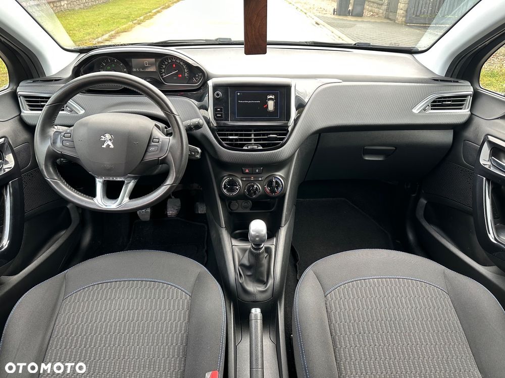 Peugeot 208 1.2 PureTech GPF Signature S&S - 7