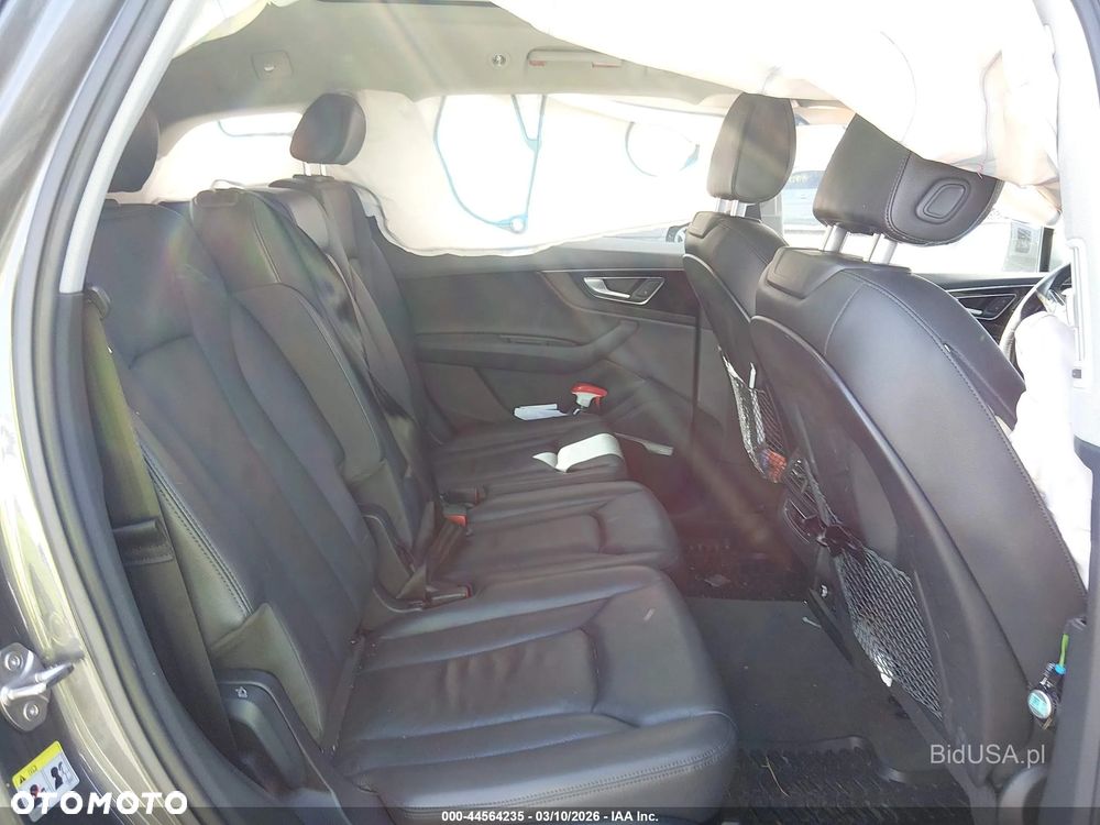 Audi Q7 - 12