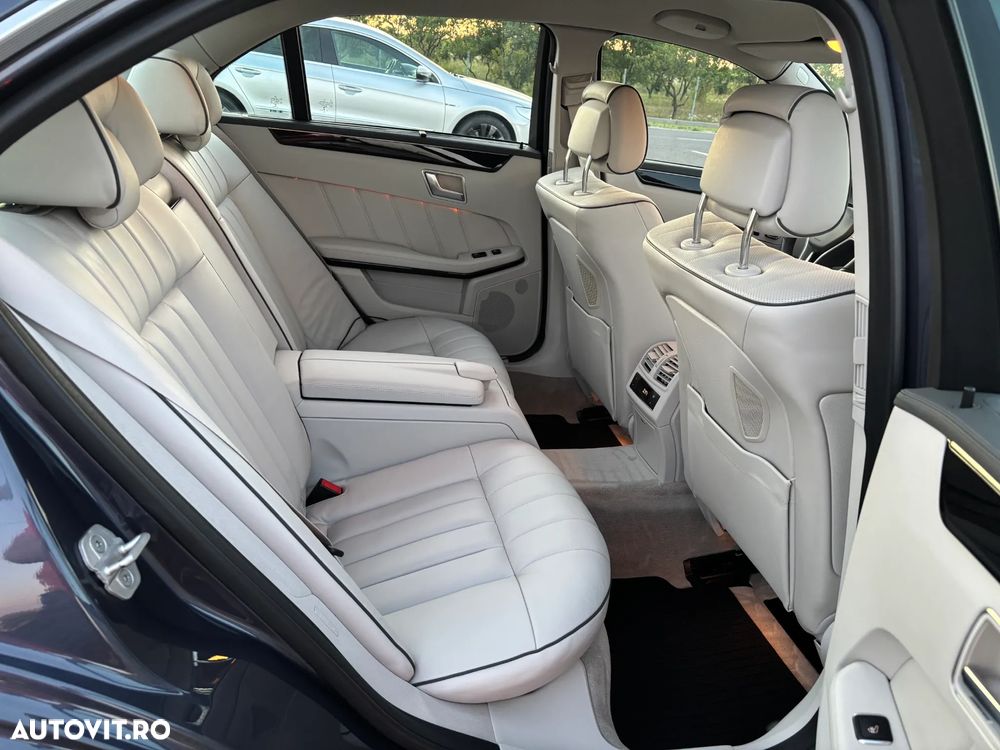 Mercedes-Benz E 350 BlueTEC 4MATIC - 16