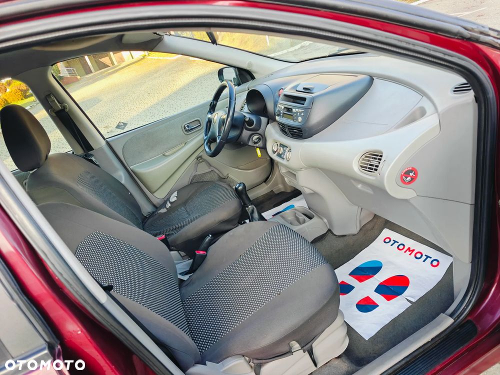 Nissan Almera Tino 1.8 Comfort High - 17