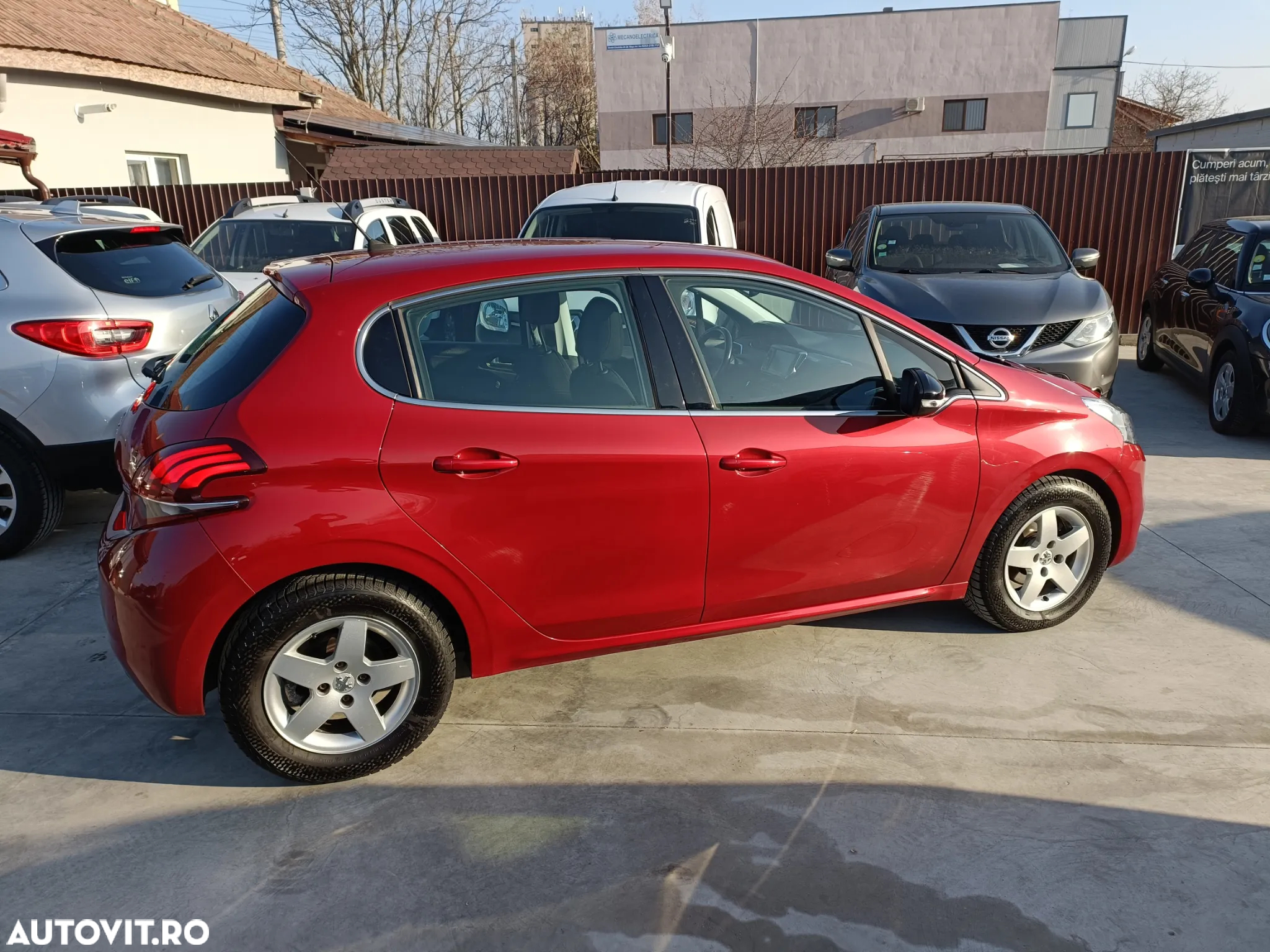 Peugeot 208 PureTech 110 Stop & Start Allure - 15