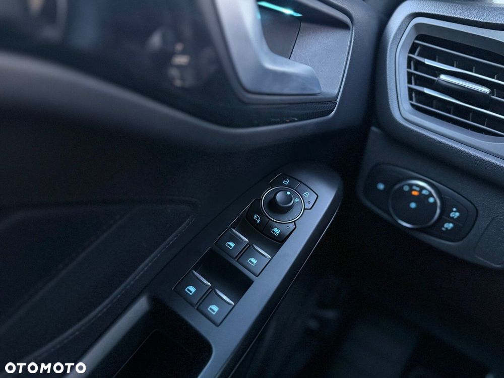 Ford Focus 2.3 EcoBoost ST X - 32