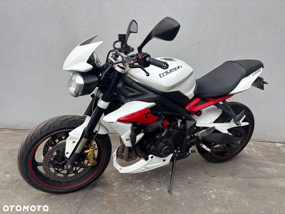 Triumph Street Triple - 8