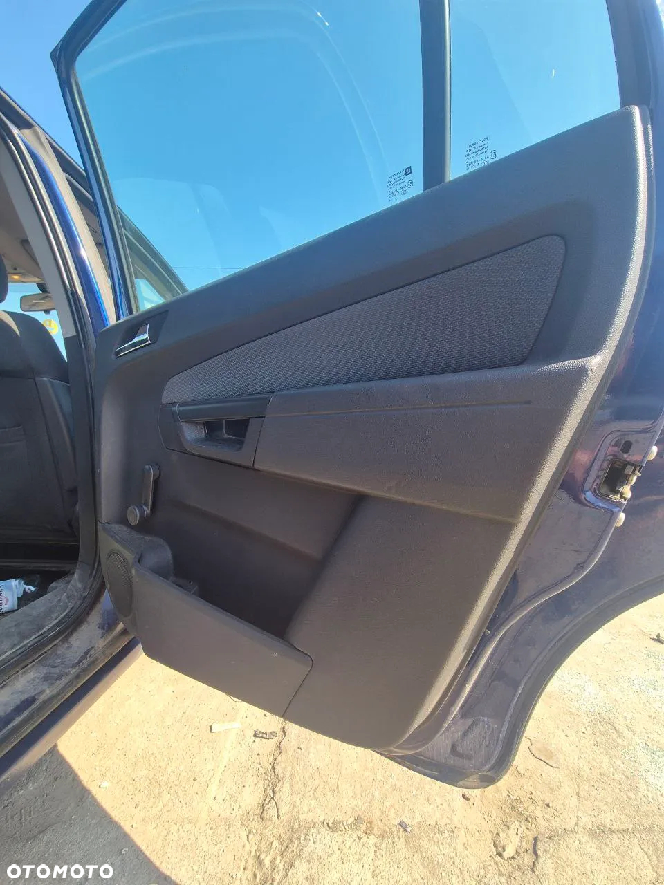 DAWCA CZESCI OPEL ZAFIRA 1.9CDTI W KOLOR 21B - 23