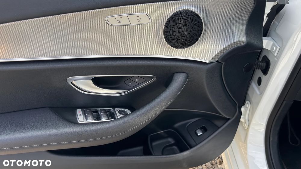 Mercedes-Benz Klasa E - 30