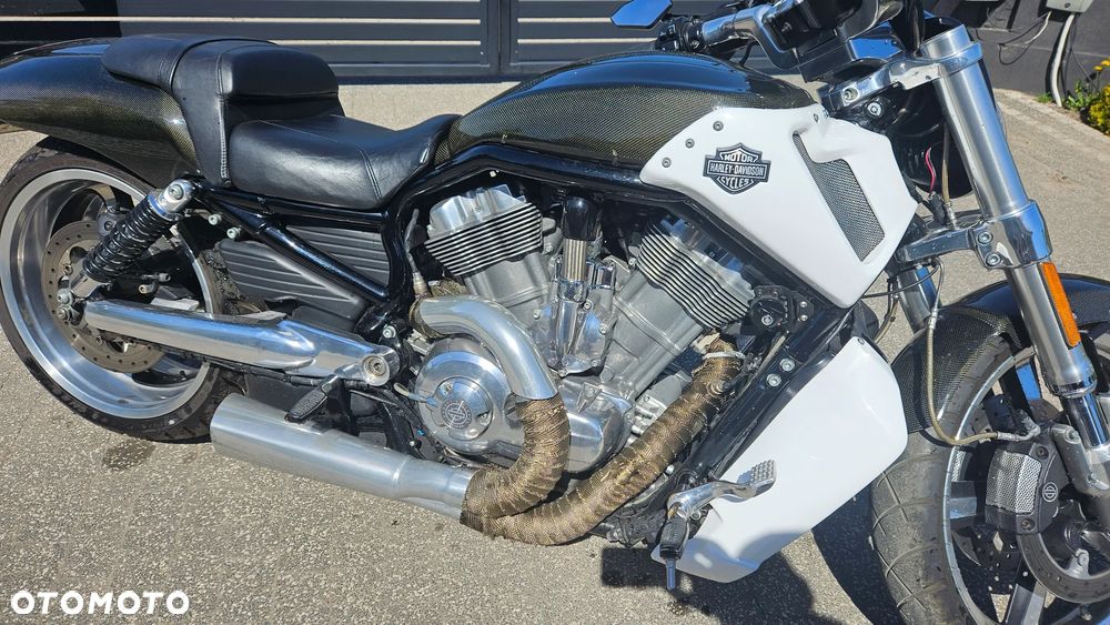 Harley-Davidson V-Rod Muscle - 9