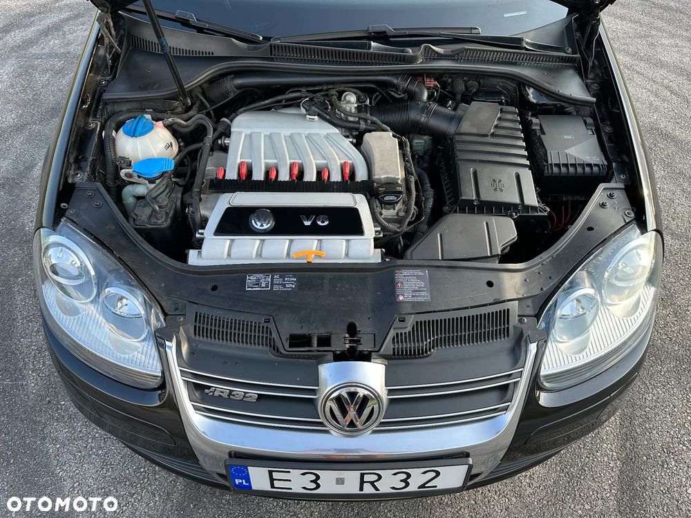 Volkswagen Golf R32 4Motion - 8