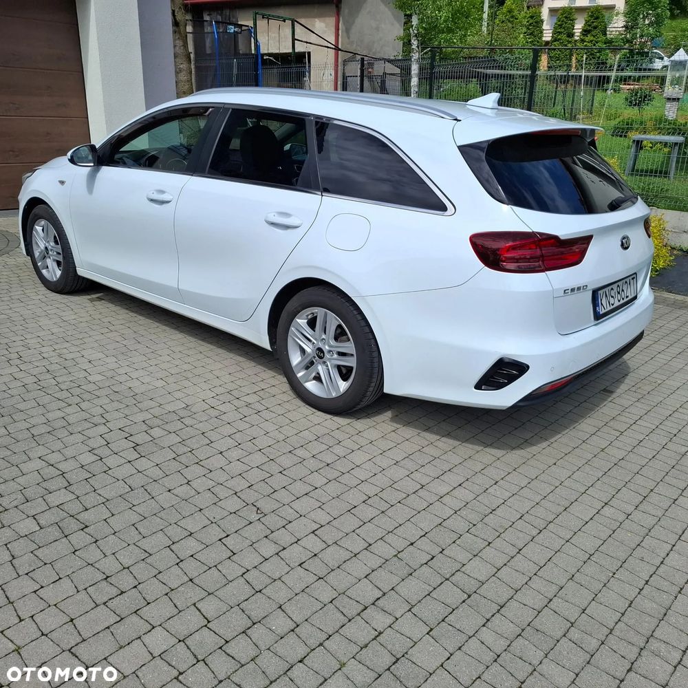 Kia Ceed - 9