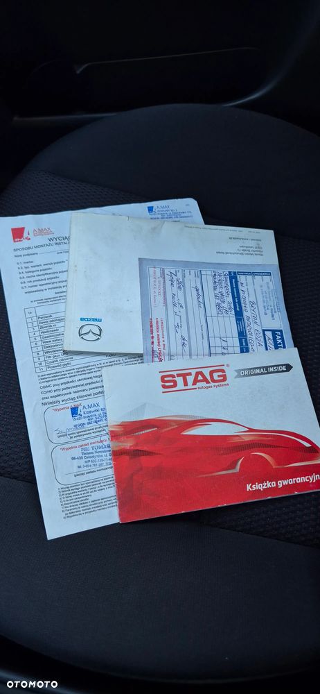 Mazda 3 1.6 Active + - 11