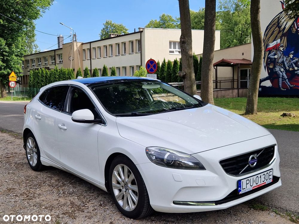 Volvo V40 D2 Momentum - 27
