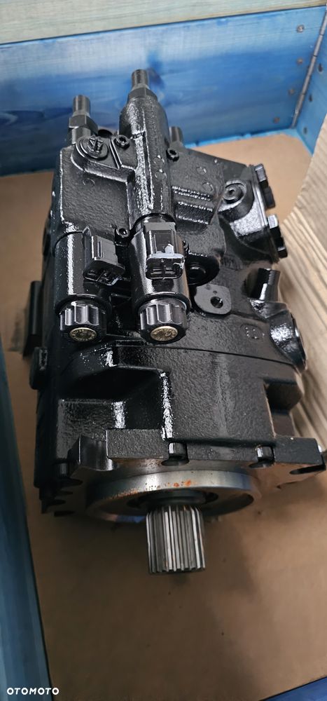 Volvo EWR 150E  ( EW160E ) głowica obrotowa Rototilt Steelwrist  szczypce pług + podpory - 9