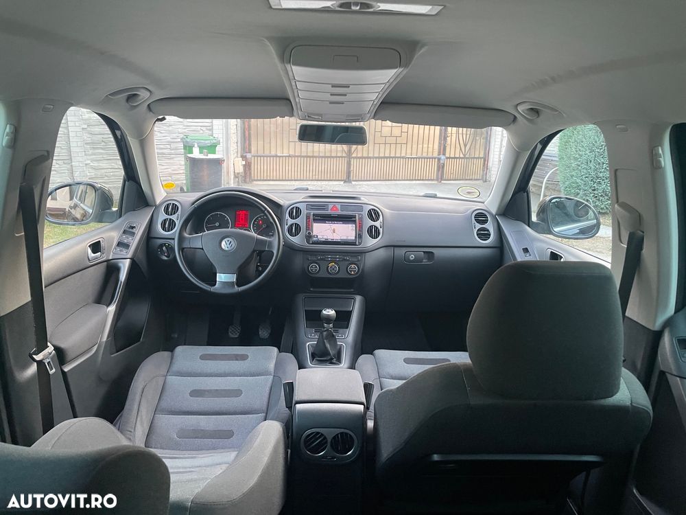 Volkswagen Tiguan - 7