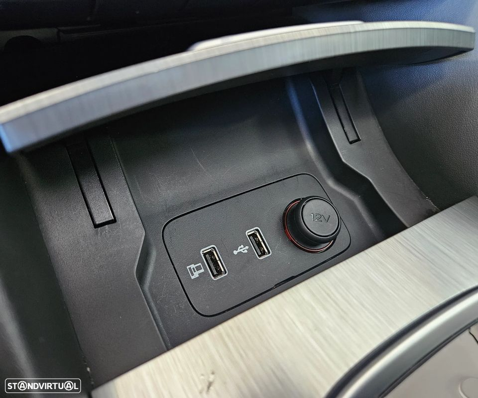 MG EHS 1.5 T-GDI Plug-in Hybrid Luxury - 32