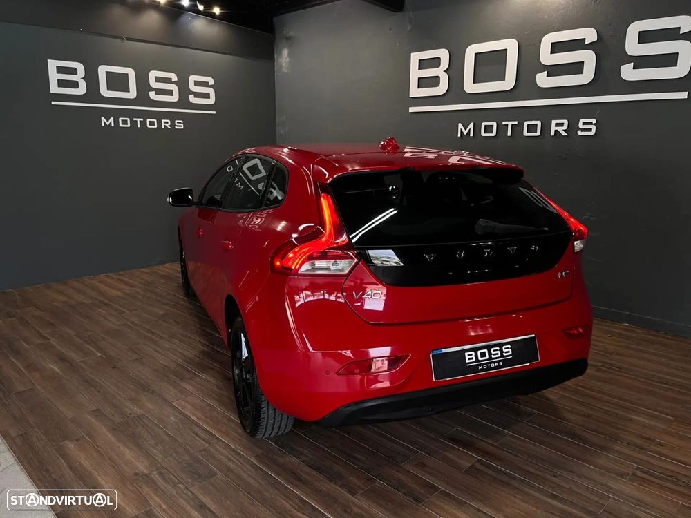 Volvo V40 - 8