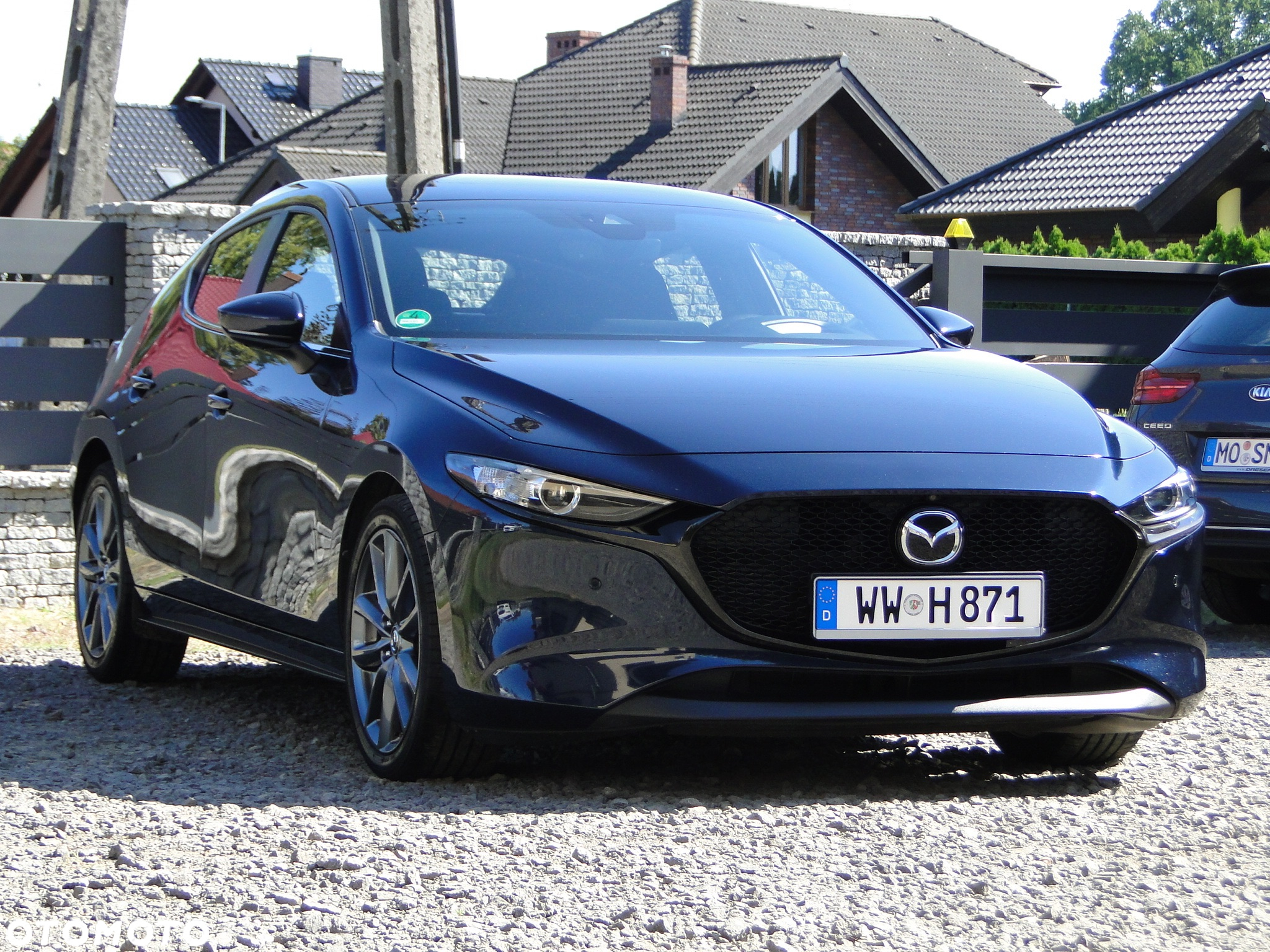 Mazda 3 SKYACTIV-G 2.0 M-Hybrid SELECTION - 3