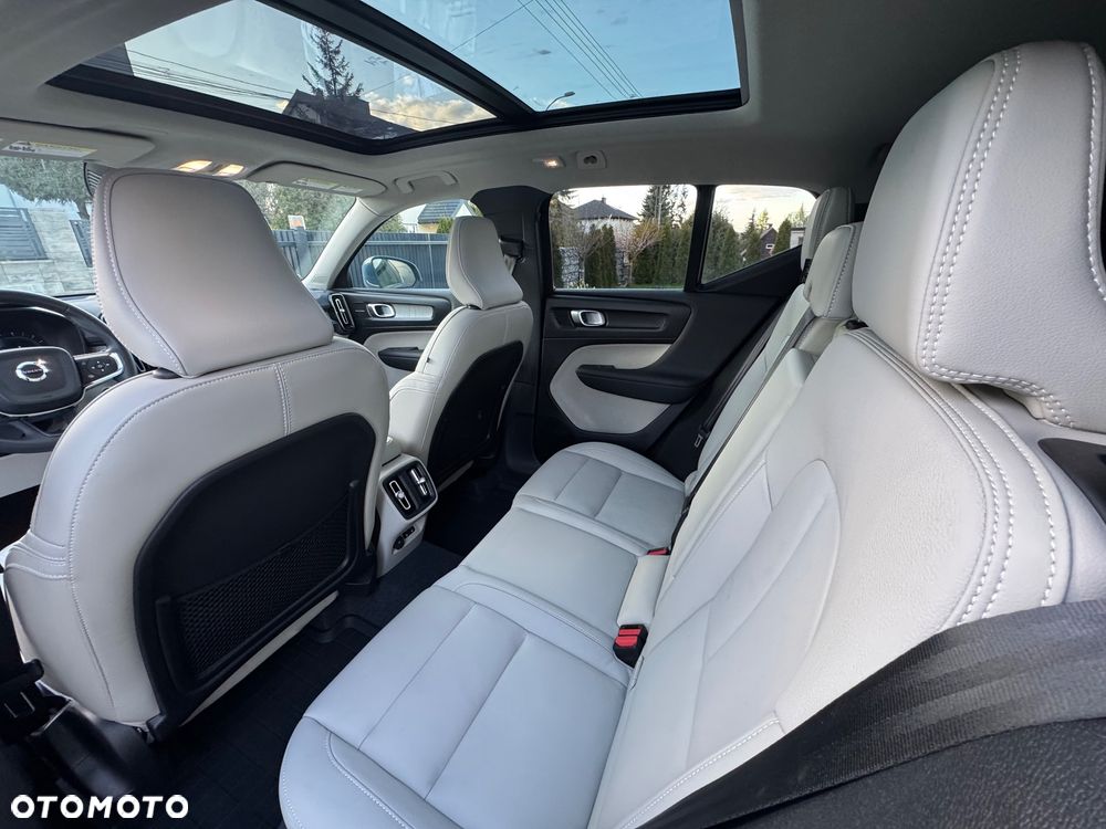 Volvo XC 40 B5 AWD Ultimate Bright - 21
