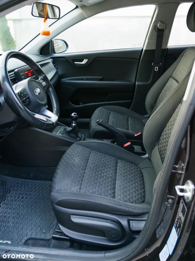 Kia Rio 1.2 M - 9