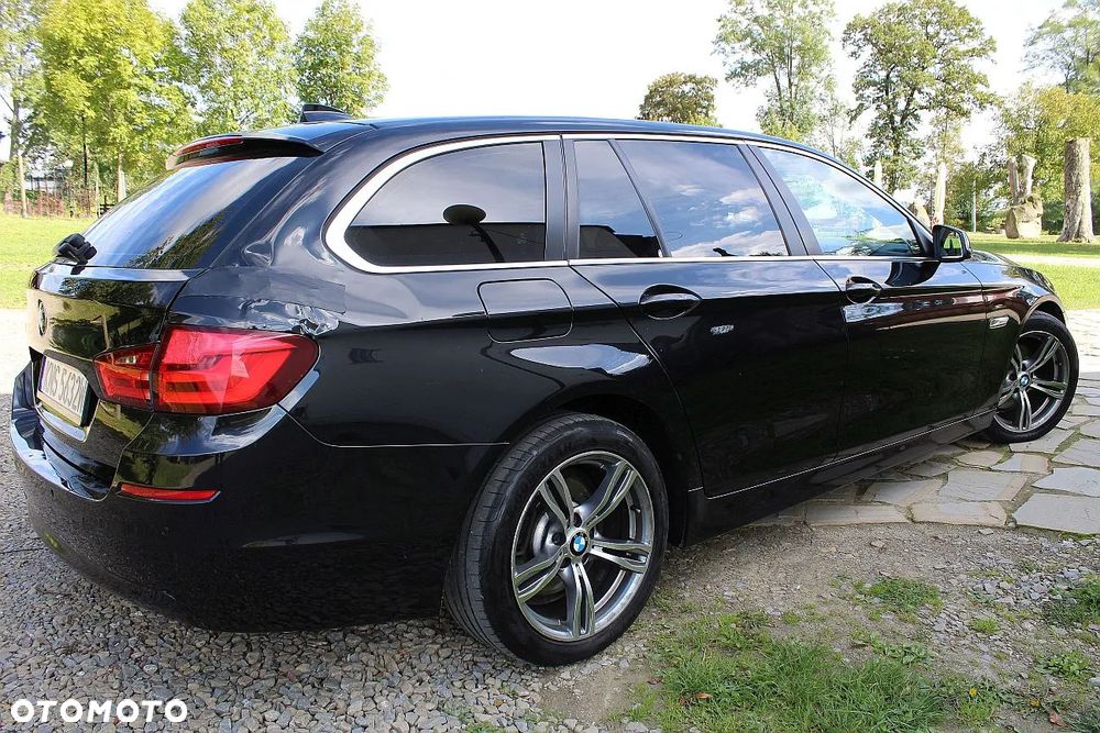 BMW Seria 5 520d Sport-Aut - 9