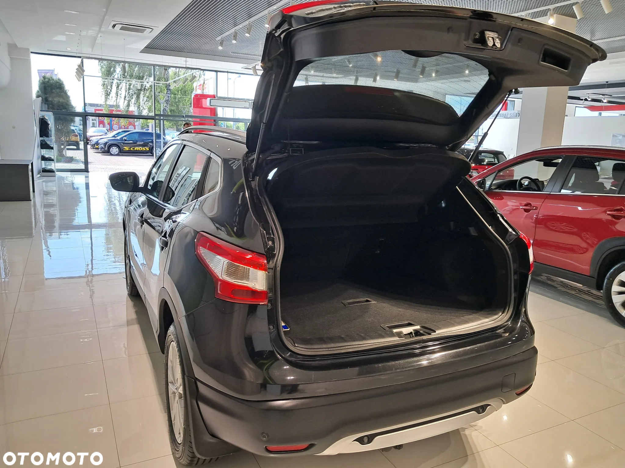 Nissan Qashqai 1.6 dCi N-Connecta - 10