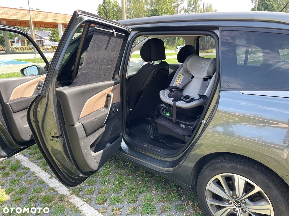 Citroën C4 Grand Picasso - 16