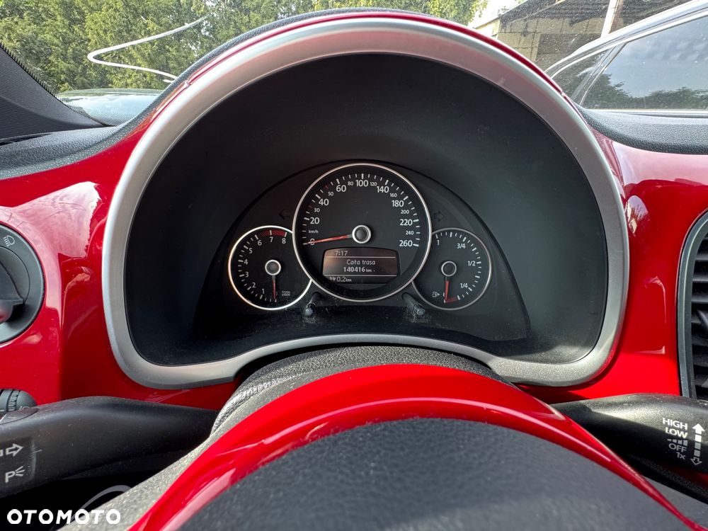 Volkswagen New Beetle - 16
