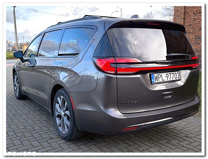 Chrysler Pacifica - 14