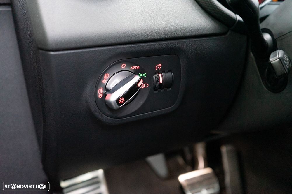 Audi TT Coupé 2.0 TFSI quattro S-line S tronic - 32