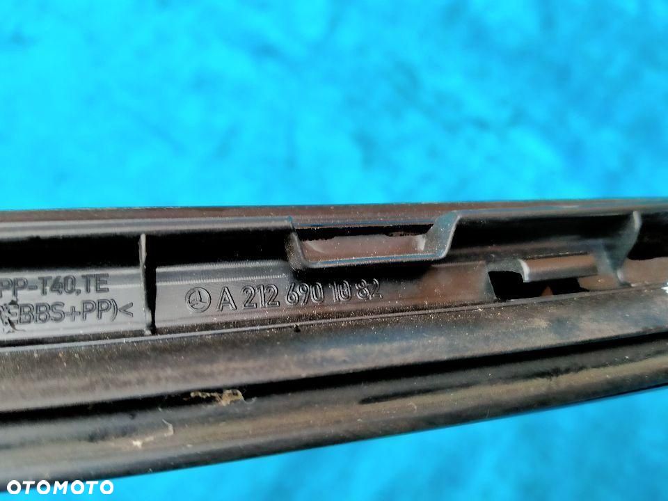 Mercedes W212 Listwa Osłona Szyby Przód Prawa A2126901082 - 4
