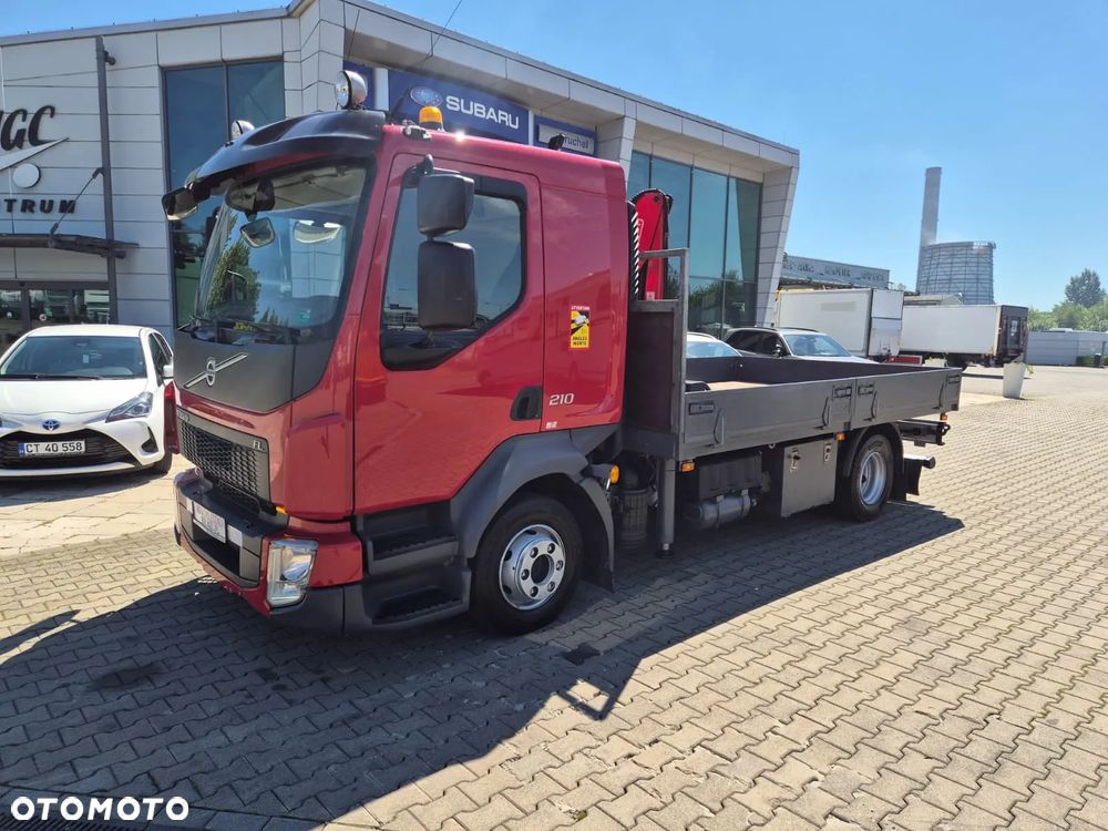 Volvo FL 210 4X2 / SKRZYNIA / HDS FASSI 1T / NISKI PRZEBIEG / SUPER STAN / KRÓTKI ROZSTAW OSI / DUŻA ŁADOWNOŚĆ / EURO 6 / NOWE TYLNE OPONY - 14