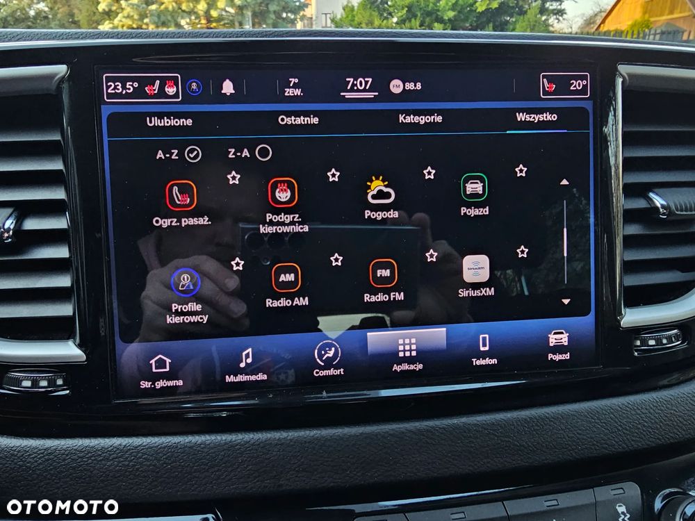 Chrysler Pacifica - 25