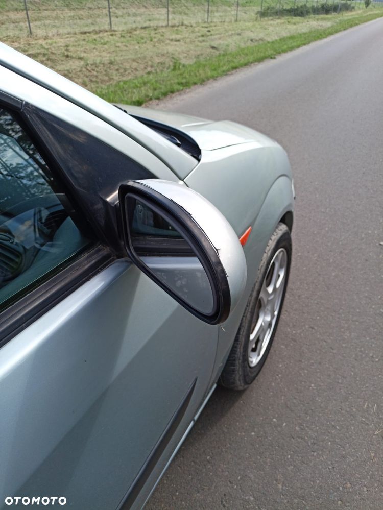 Ford Focus - 8