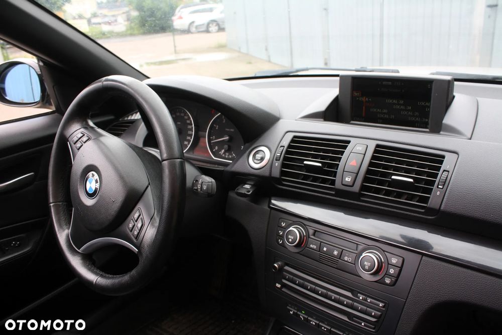 BMW Seria 1 120i Limited Edition Lifestyle mit M Sportpaket - 7