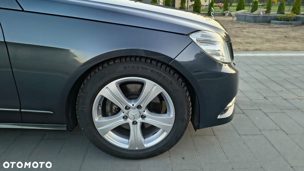 Mercedes-Benz Klasa E 250 CDI DPF BlueEFFICIENCY Automatik Avantgarde - 14