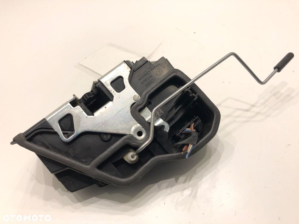 ZAMEK DRZWI PRAWY PRZÓD  BMW X3 (F25) 2010 - 2017 xDrive 20 d 135 kW [184 KM] olej napędowy 2010 - - 2