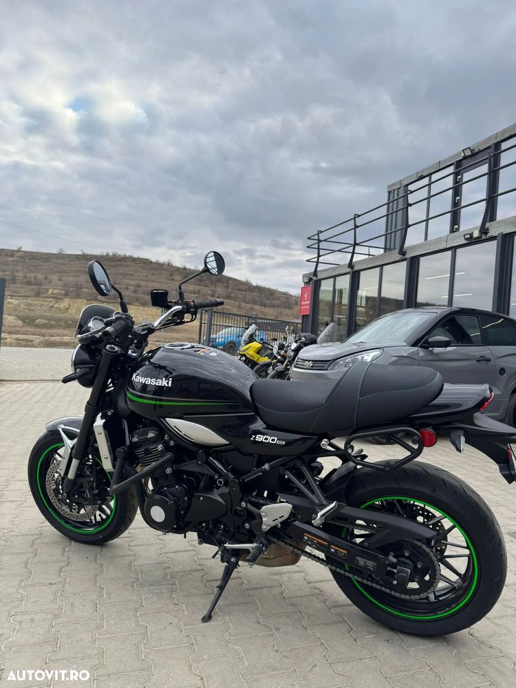 Kawasaki Z 900 RS - 3