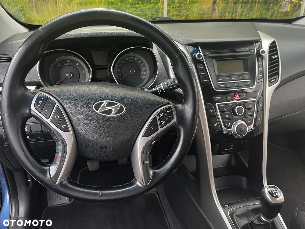 Hyundai i30 1.6 CRDi Comfort - 14