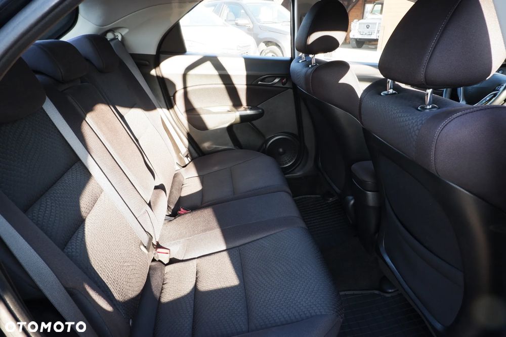 Honda Civic 1.4 i-VTEC Comfort - 11