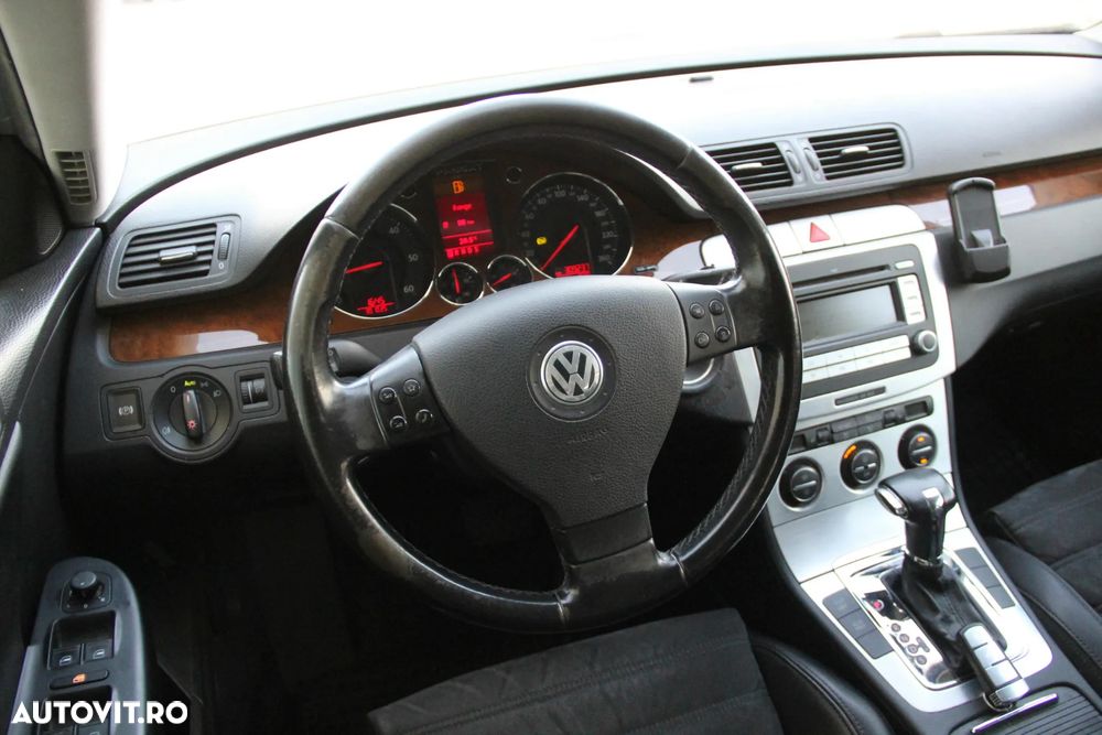 Volkswagen Passat Variant 2.0 TDI DPF DSG Highline - 14