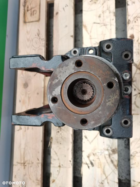 Deutz-fahr 26.6 Agrovector {Środek osi Carraro 13X31 tył} - 11