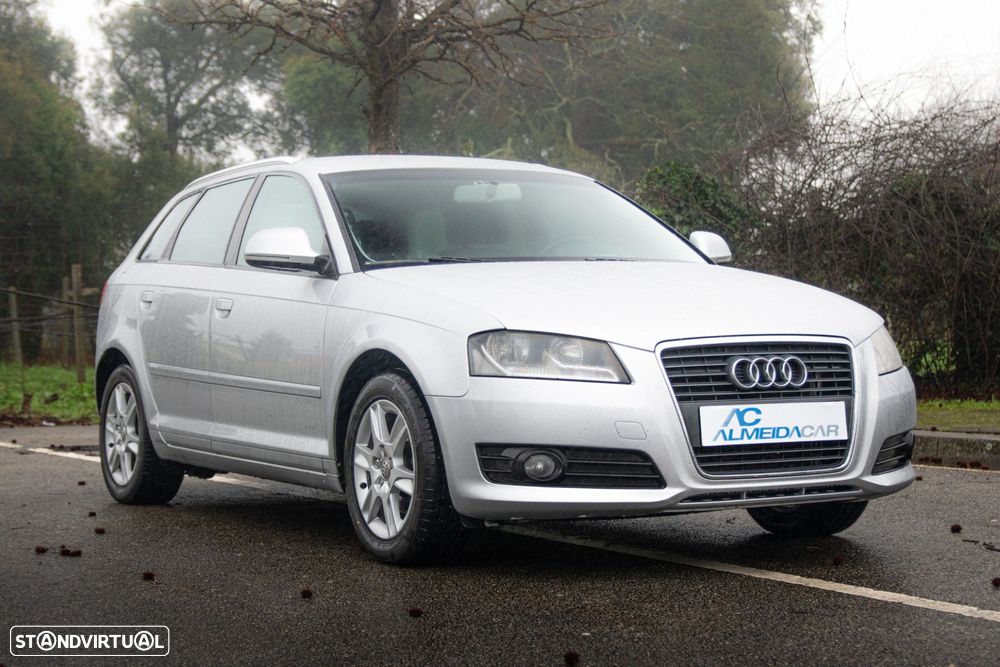 Audi A3 Sportback 1.6 TDI Attraction - 2