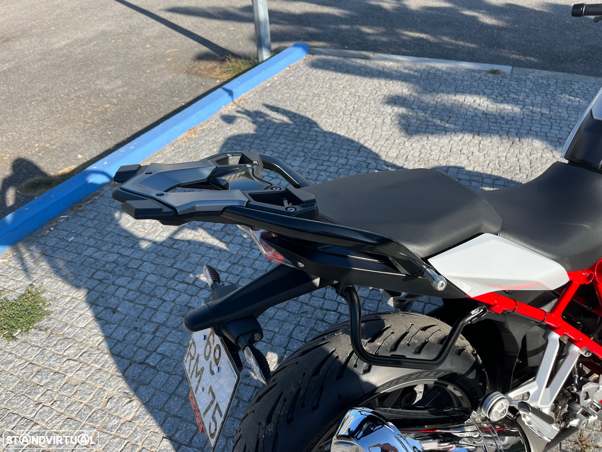 BMW R 1200 R - 16